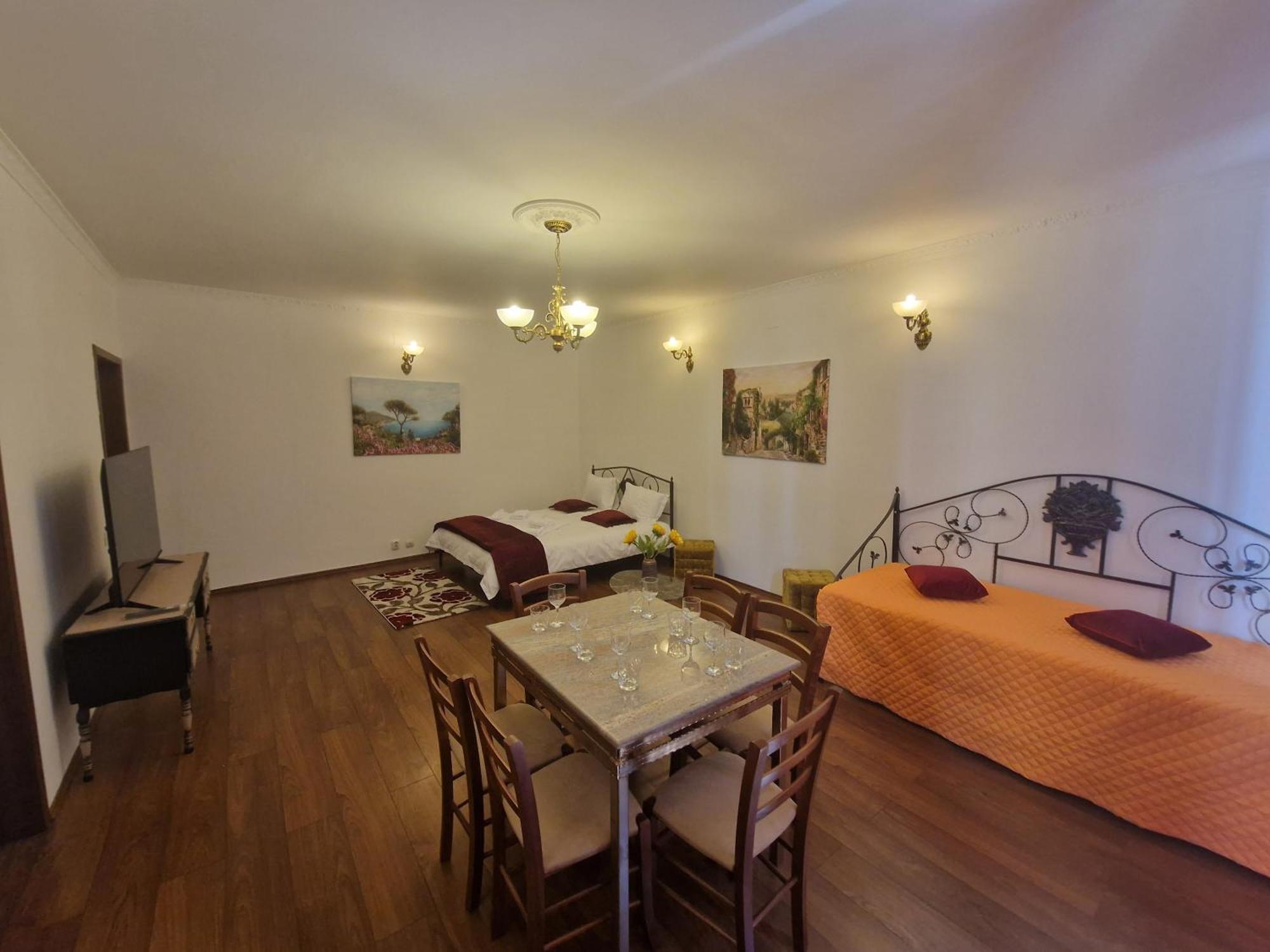 Vila 5* Royal House Near Unirii Square Kluž Exteriér fotografie