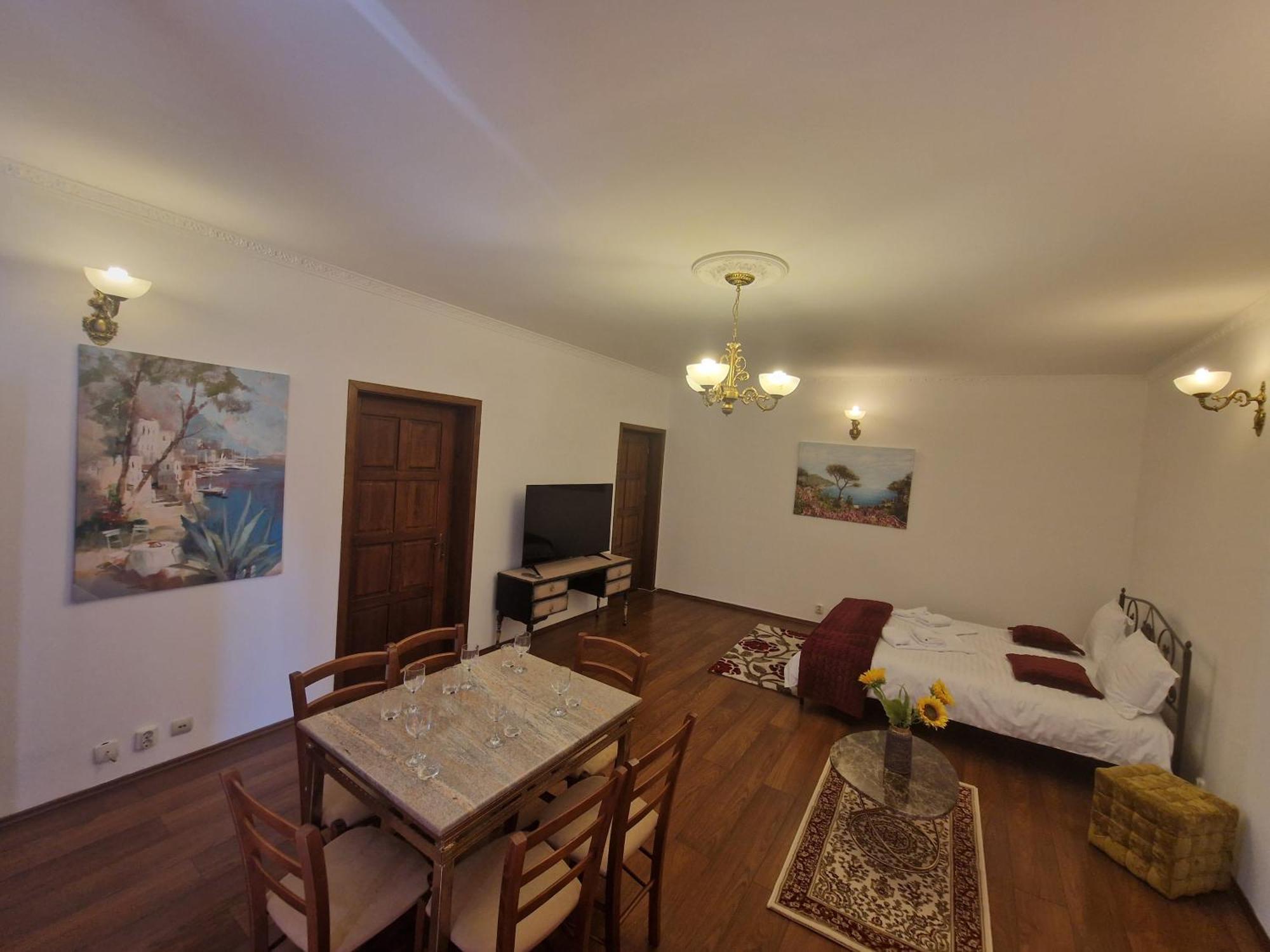 Vila 5* Royal House Near Unirii Square Kluž Exteriér fotografie