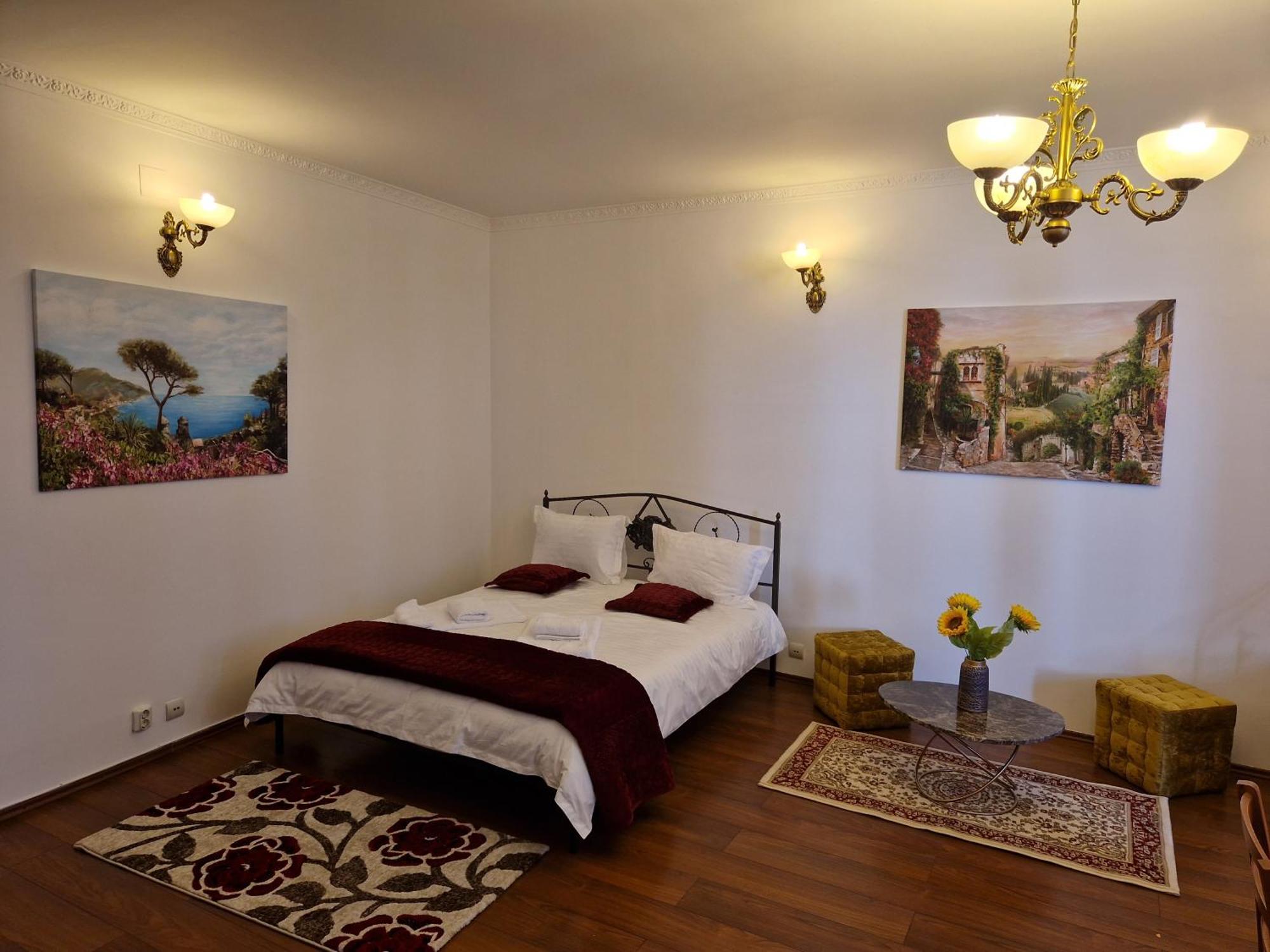 Vila 5* Royal House Near Unirii Square Kluž Exteriér fotografie
