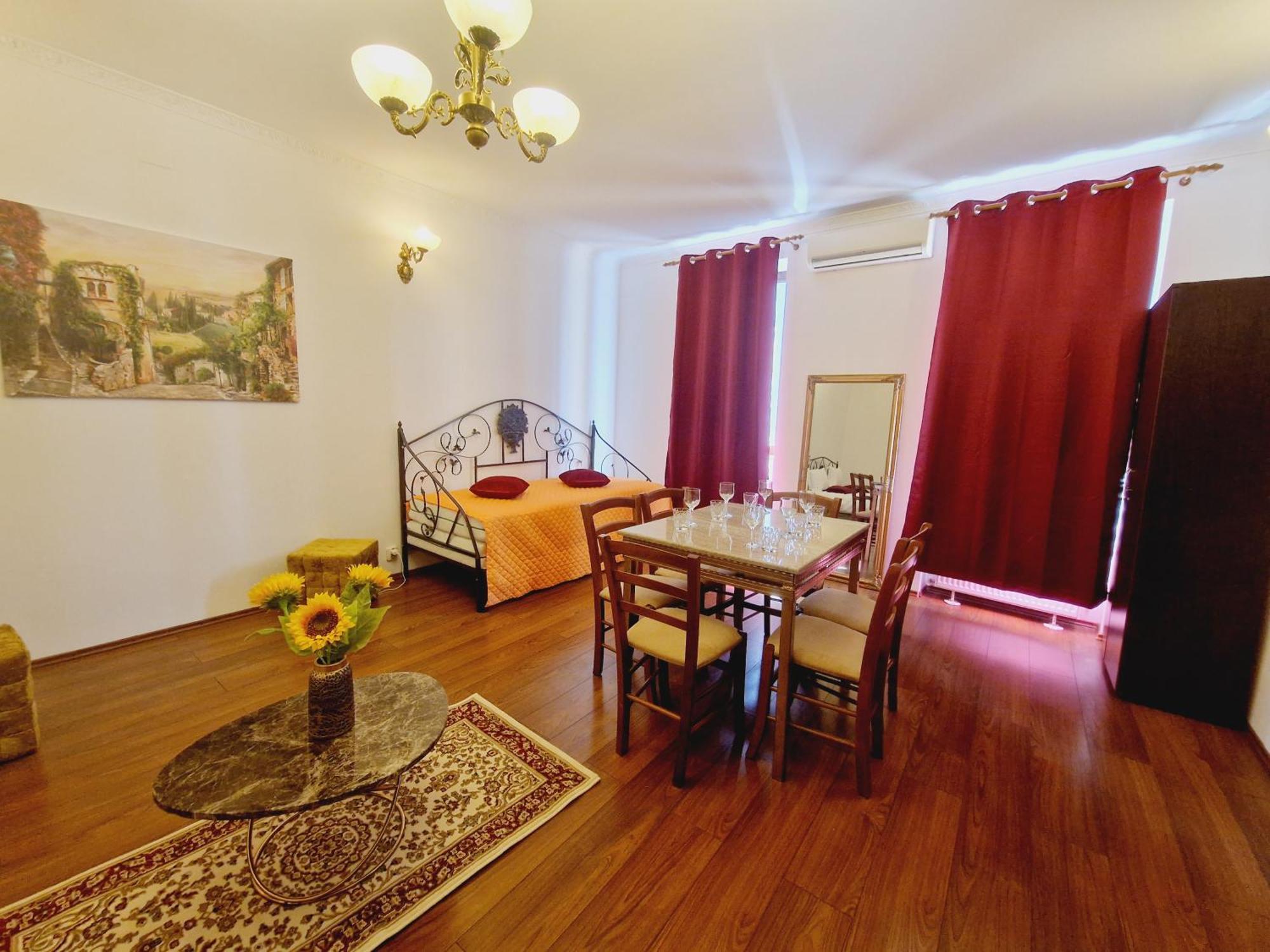 Vila 5* Royal House Near Unirii Square Kluž Exteriér fotografie