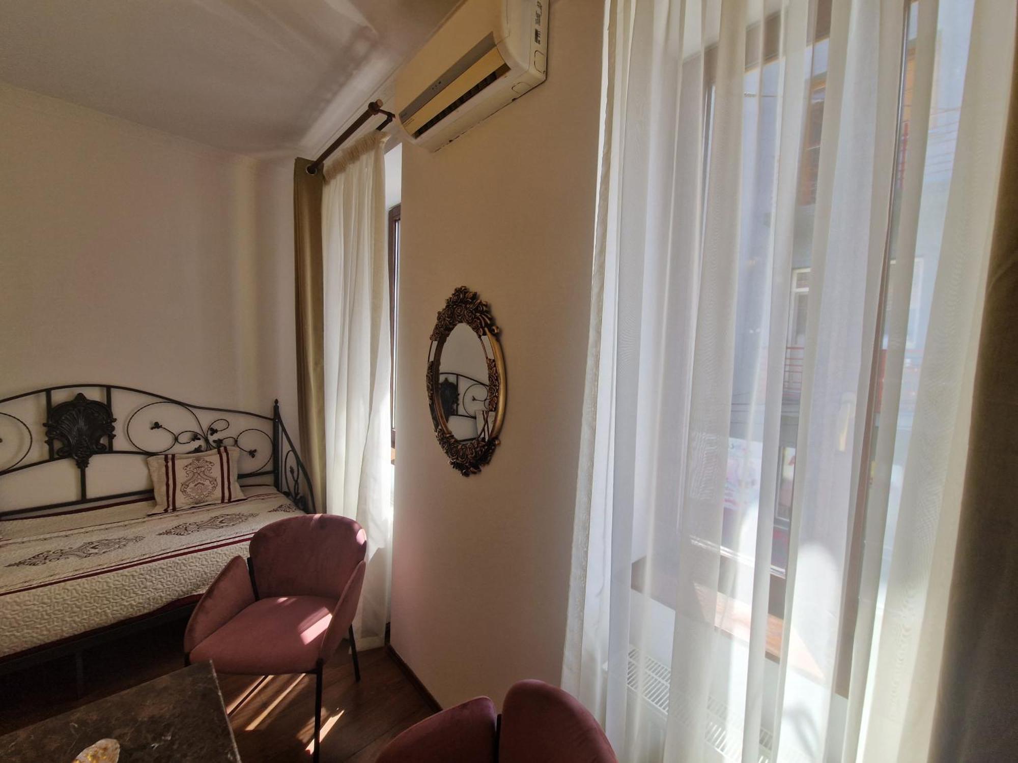 Vila 5* Royal House Near Unirii Square Kluž Exteriér fotografie